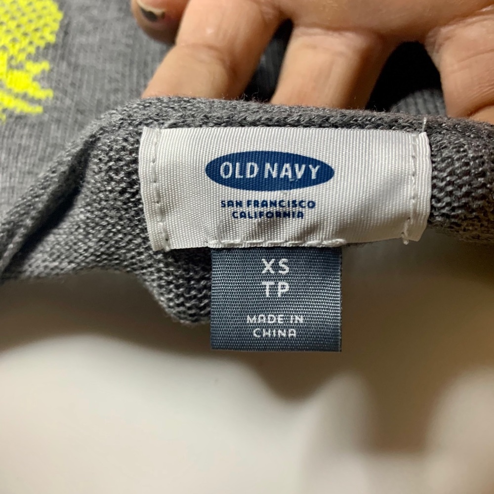 Old Navy Pineapple knit top - Picture 7 of 7